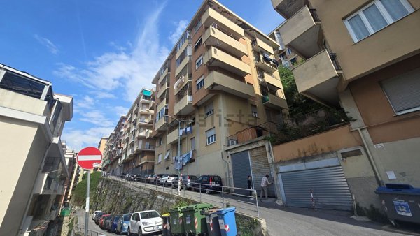 appartamento in vendita a Genova in zona Oregina