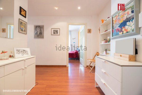 appartamento in vendita a Genova in zona Rivarolo