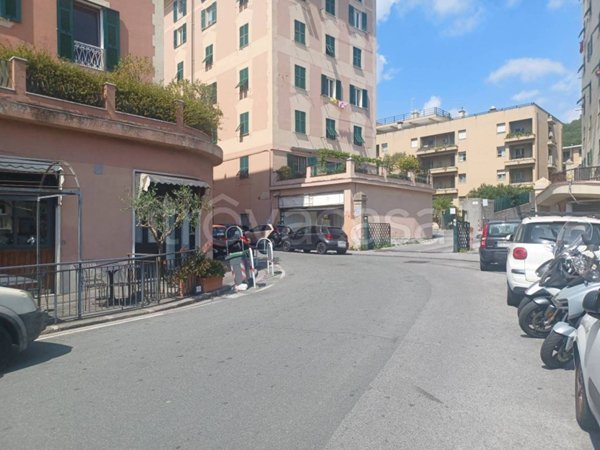 negozio in vendita a Genova in zona San Martino