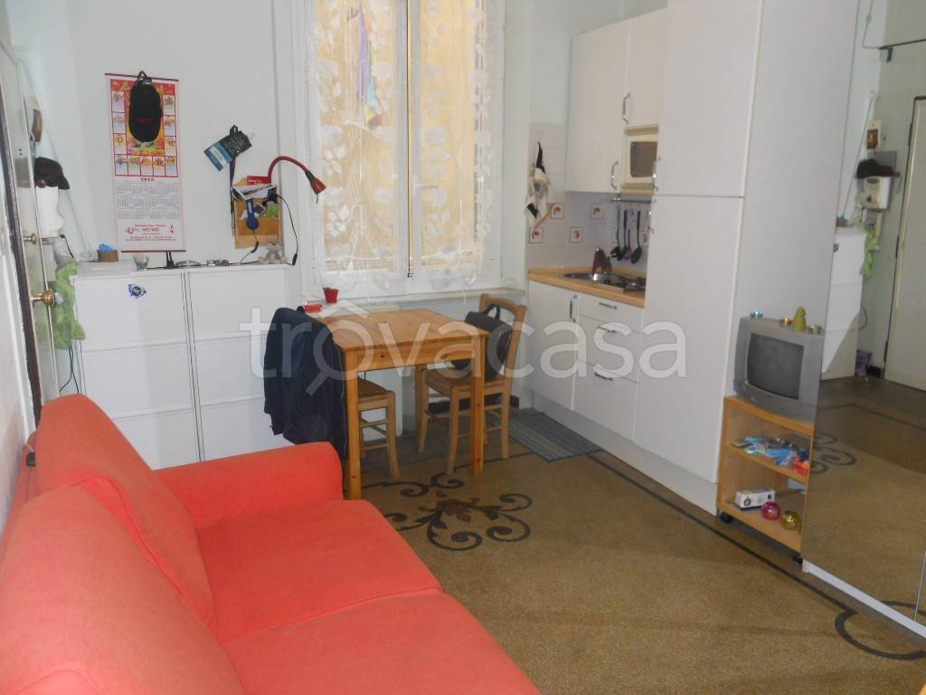 locale di sgombero in vendita a Genova in zona Centro Storico