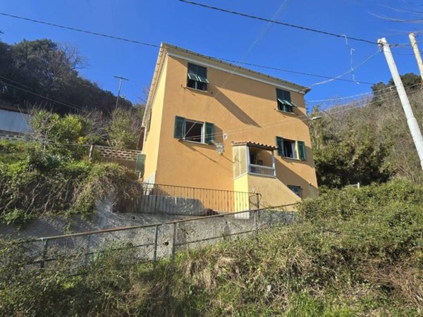 appartamento in vendita a Genova in zona Bolzaneto