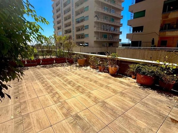 appartamento in vendita a Genova in zona Foce