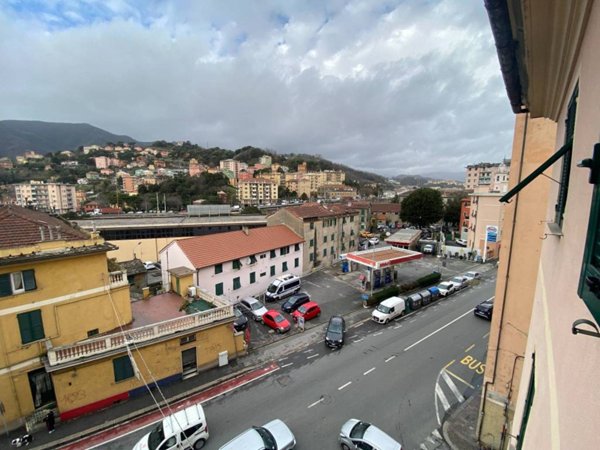 appartamento in vendita a Genova in zona Bolzaneto