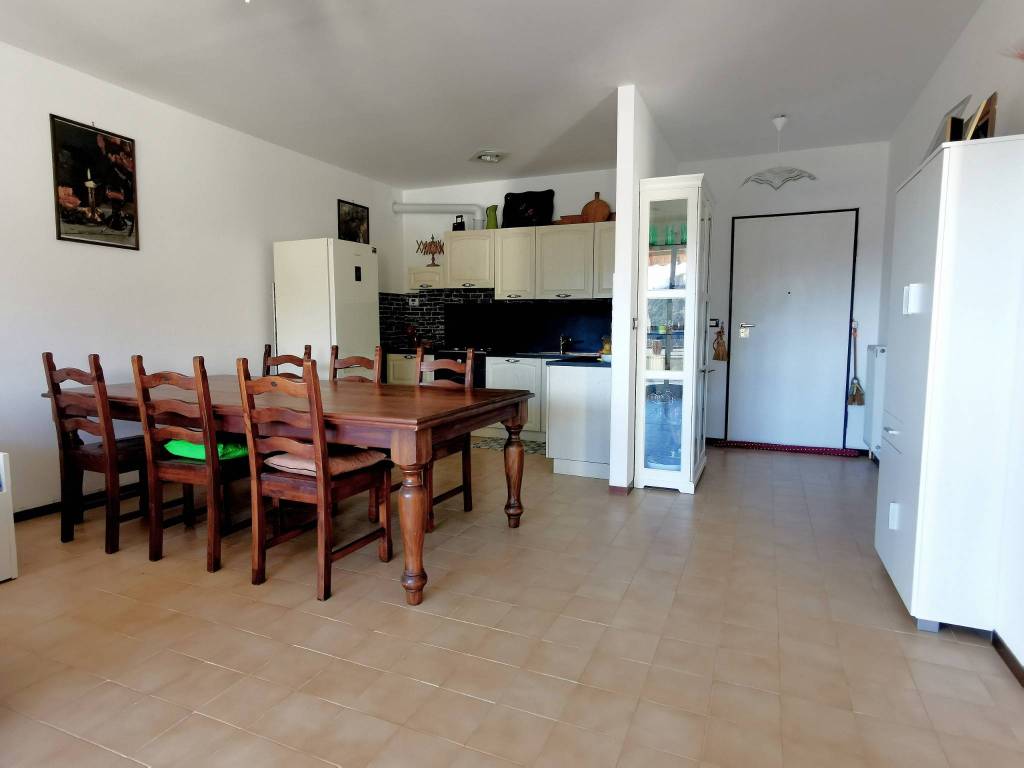 appartamento in vendita a Genova in zona Molassana