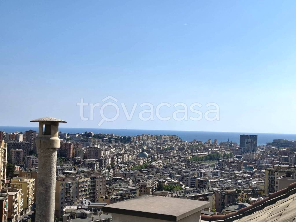appartamento in vendita a Genova in zona Marassi