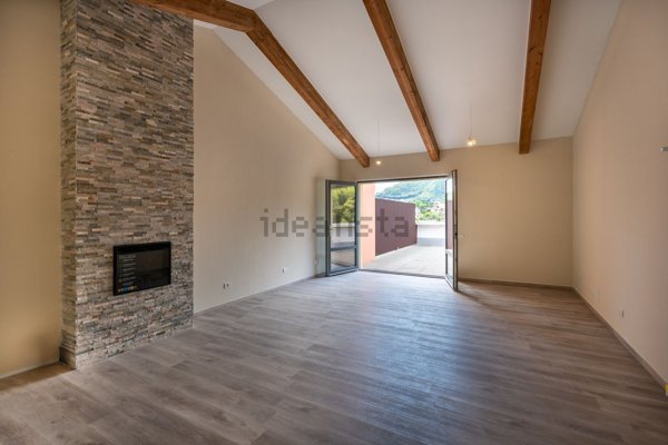 appartamento in vendita a Genova in zona Struppa