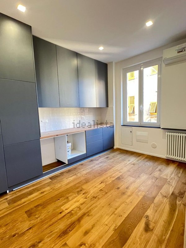 appartamento in vendita a Genova in zona Sestri Ponente