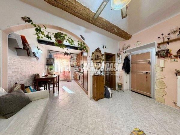 appartamento in vendita a Genova in zona Sestri Ponente