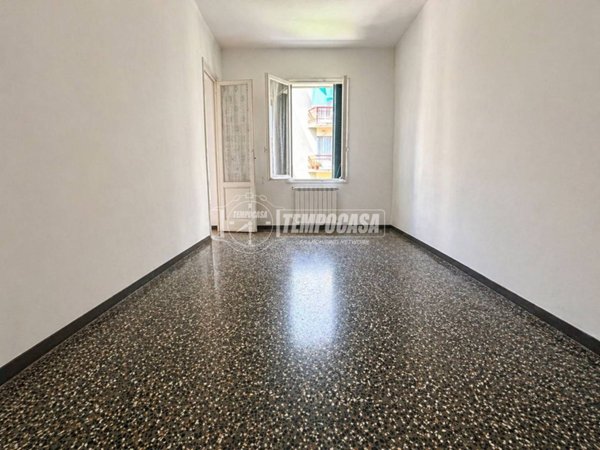 appartamento in vendita a Genova in zona Sestri Ponente