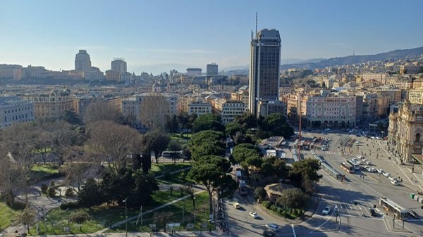 appartamento in vendita a Genova in zona Foce