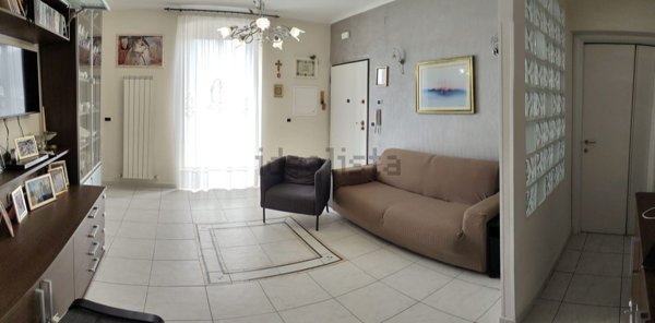 appartamento in vendita a Genova in zona Rivarolo