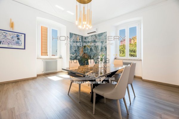 appartamento in vendita a Genova in zona Castelletto