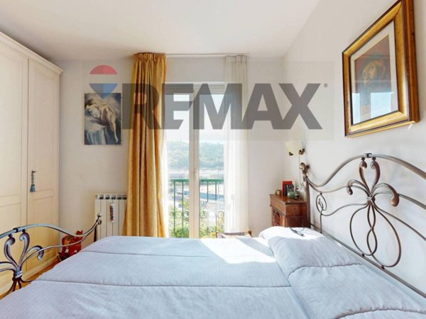 appartamento in vendita a Genova in zona Bolzaneto