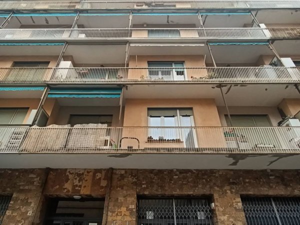 appartamento in vendita a Genova in zona Sestri Ponente