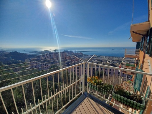 appartamento in vendita a Genova in zona Palmaro / Pra'