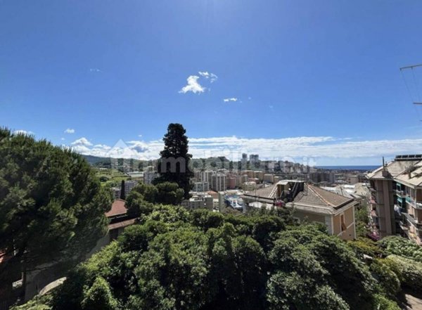 appartamento in vendita a Genova in zona Lagaccio / Granarolo