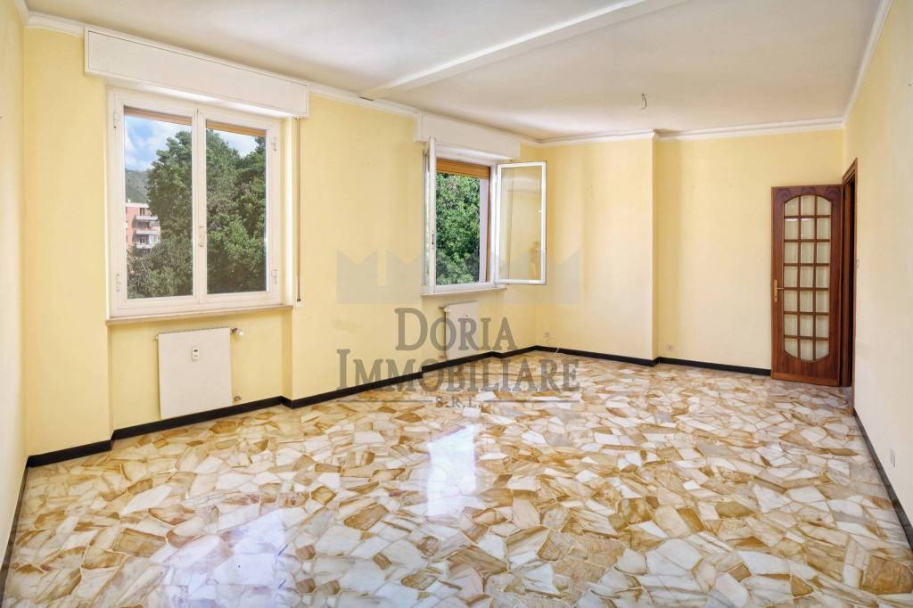 appartamento in vendita a Genova in zona Sturla