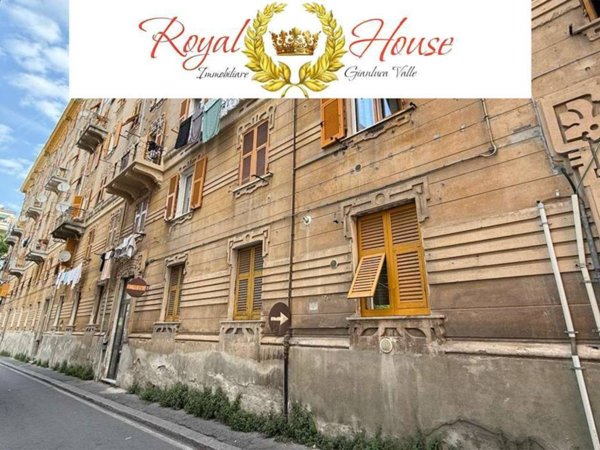 appartamento in vendita a Genova in zona Certosa
