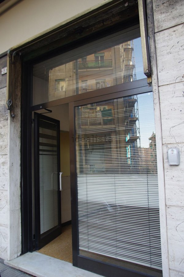 negozio in vendita a Genova