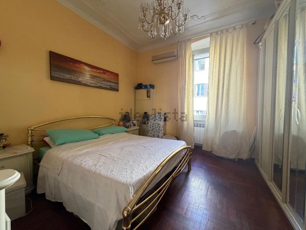appartamento in vendita a Genova in zona Foce
