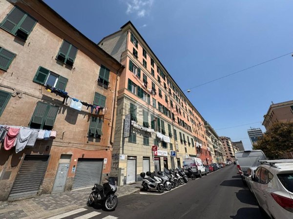 appartamento in vendita a Genova in zona Sampierdarena