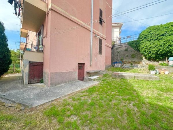appartamento in vendita a Genova in zona Pontedecimo