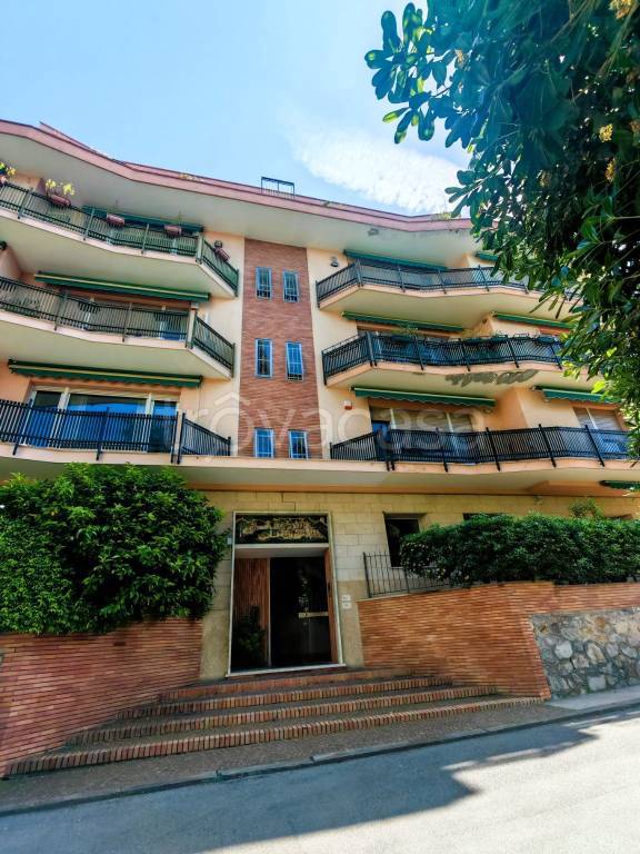 appartamento in vendita a Genova in zona Albaro