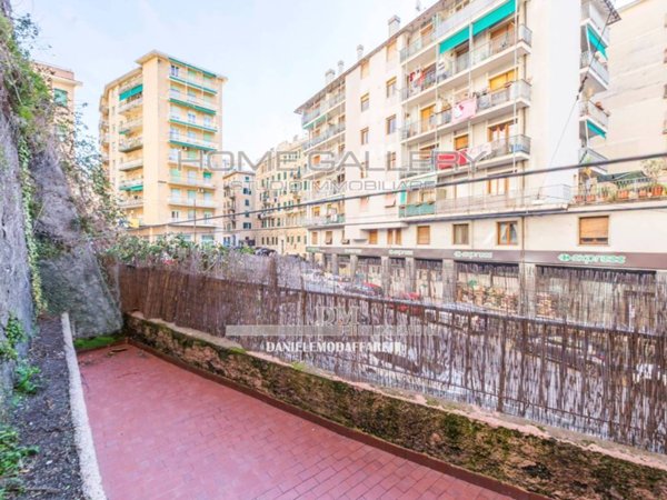 appartamento in vendita a Genova in zona Quezzi