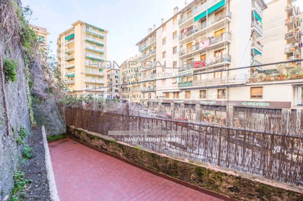 appartamento in vendita a Genova in zona Quezzi