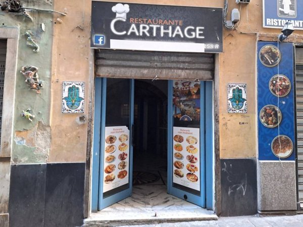 negozio in vendita a Genova in zona Sottoripa / Maddalena / Molo