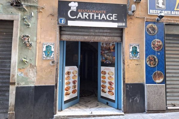 negozio in vendita a Genova in zona Sottoripa / Maddalena / Molo