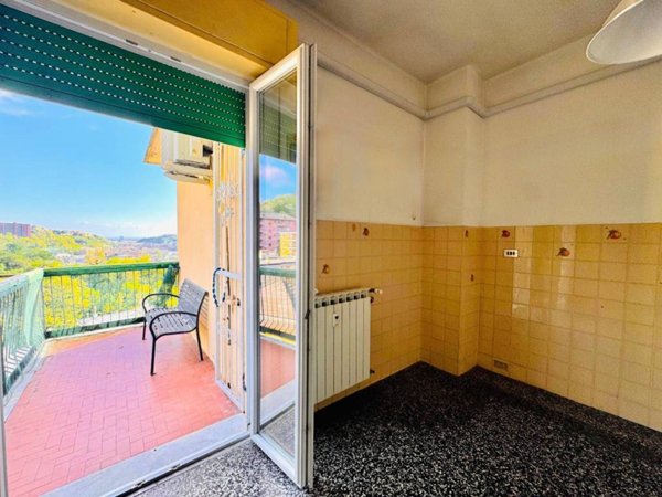 appartamento in vendita a Genova in zona Bolzaneto
