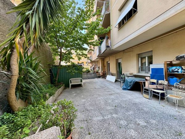 appartamento in vendita a Genova in zona Quezzi