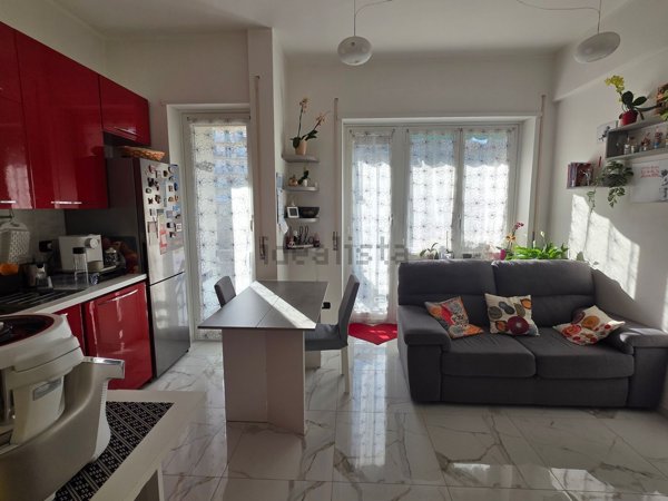 appartamento in vendita a Genova in zona Sestri Ponente