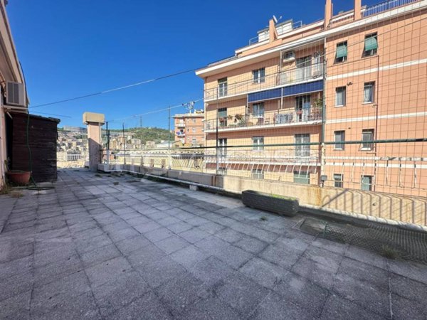 appartamento in vendita a Genova in zona Marassi