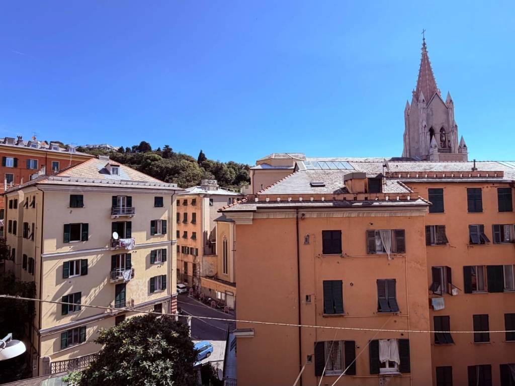 appartamento in vendita a Genova in zona DiNegro