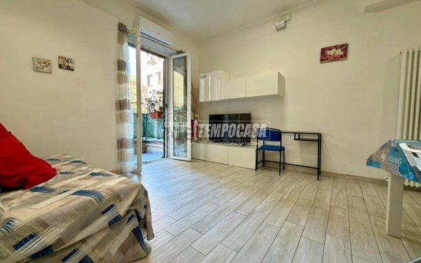 appartamento in vendita a Genova in zona Sestri Ponente