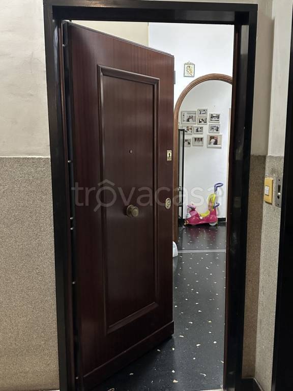 appartamento in vendita a Genova in zona Staglieno