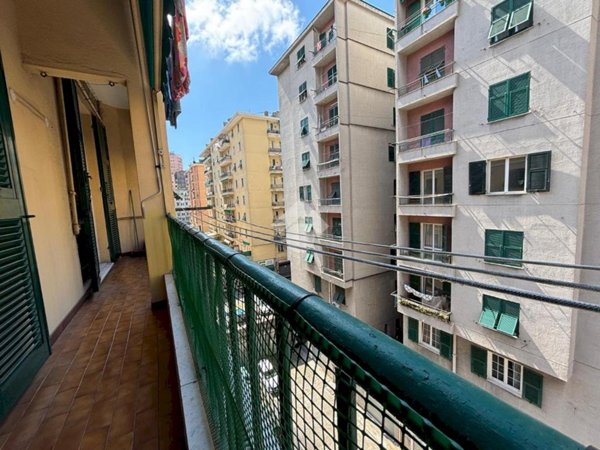 appartamento in vendita a Genova in zona Marassi