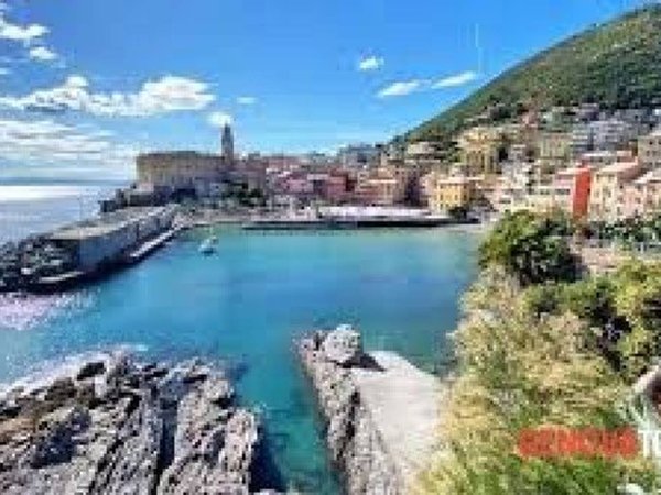 appartamento in vendita a Genova in zona Rivarolo