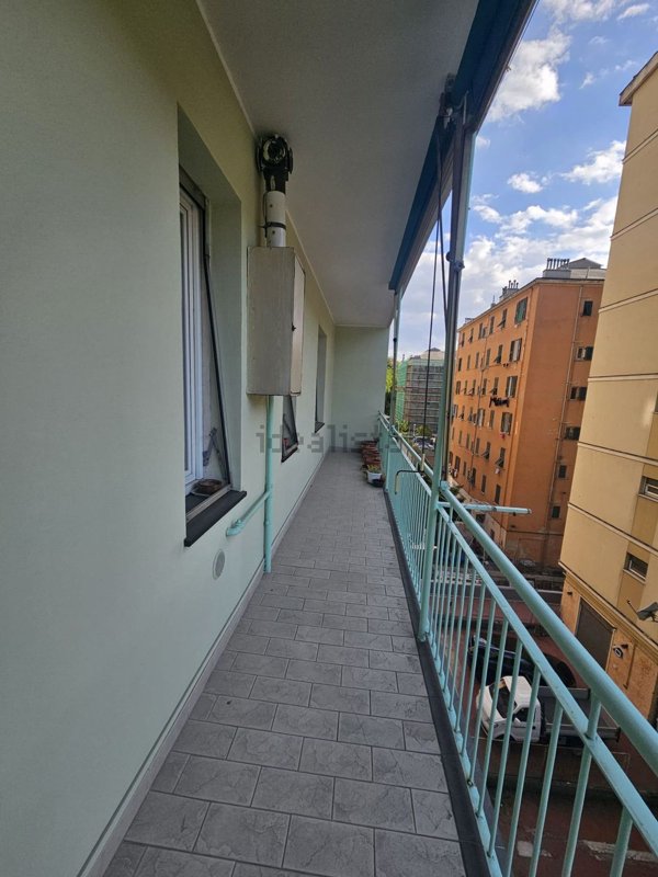 appartamento in vendita a Genova in zona Staglieno