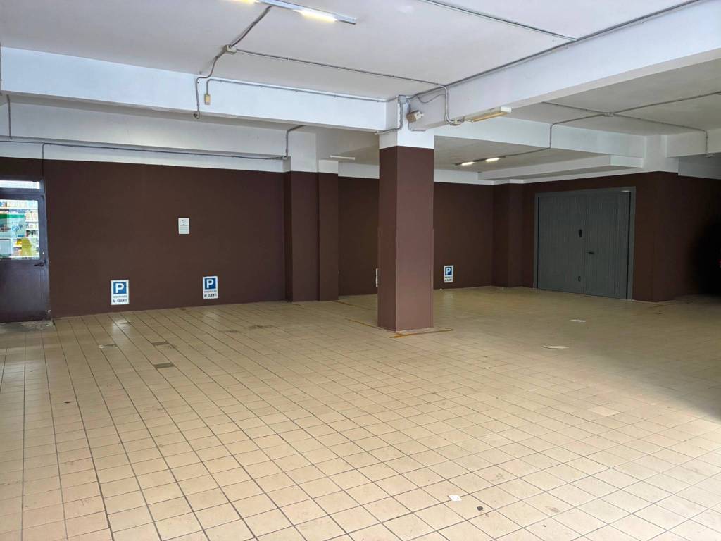 negozio in vendita a Genova in zona Sampierdarena