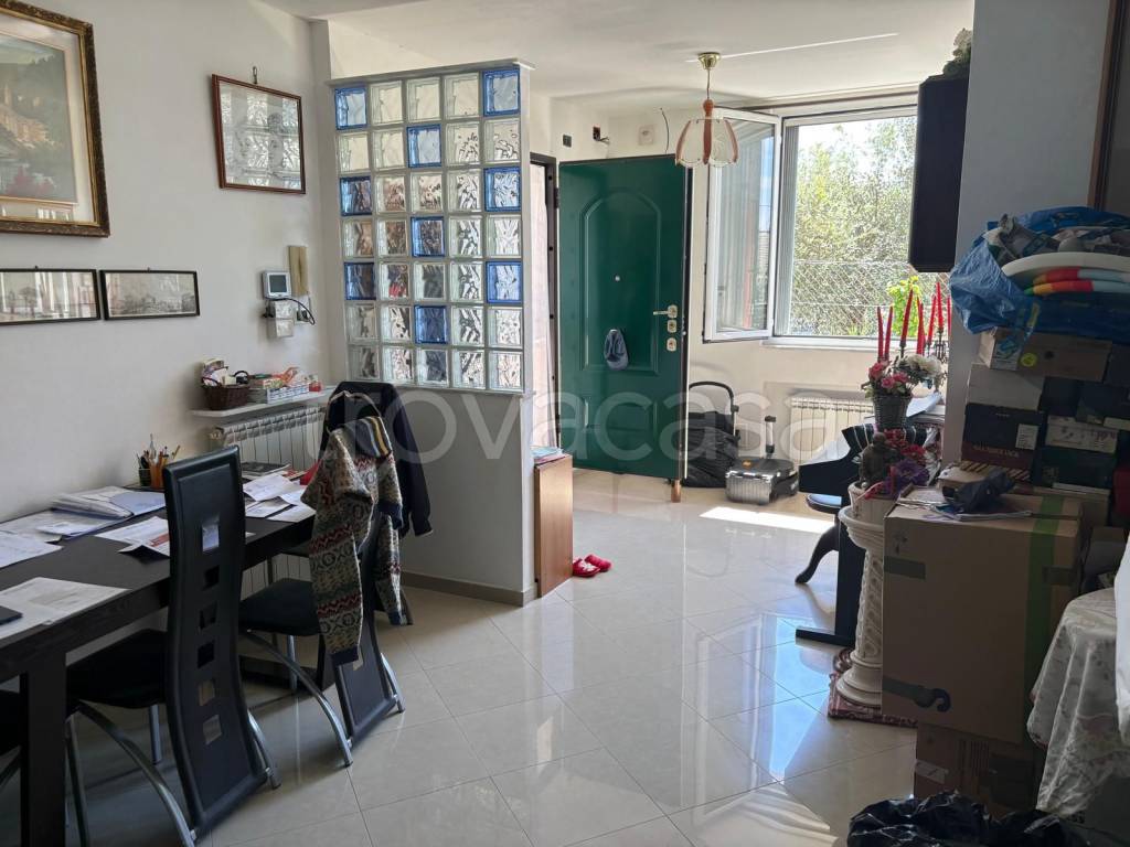 appartamento in vendita a Genova in zona Apparizione