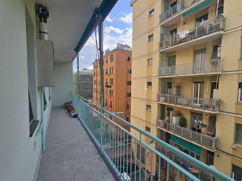 appartamento in vendita a Genova in zona Marassi
