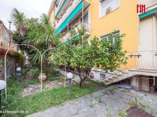 appartamento in vendita a Genova in zona Albaro