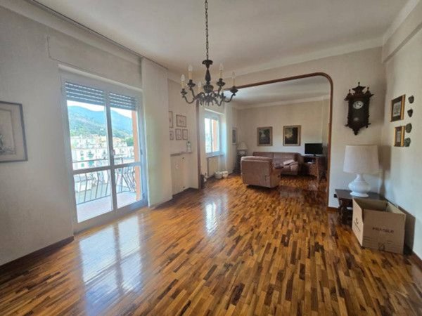 appartamento in vendita a Genova in zona Sestri Ponente
