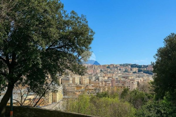 appartamento in vendita a Genova in zona Castelletto