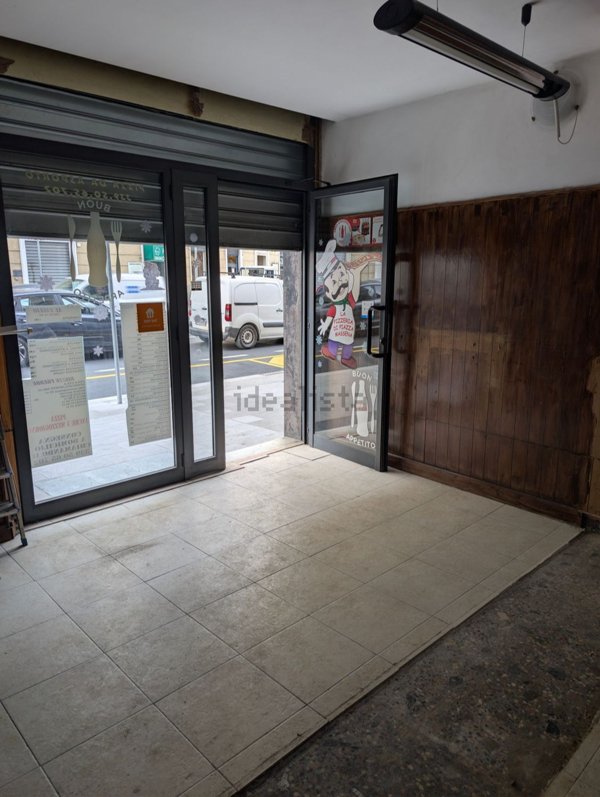 negozio in vendita a Genova in zona Cornigliano
