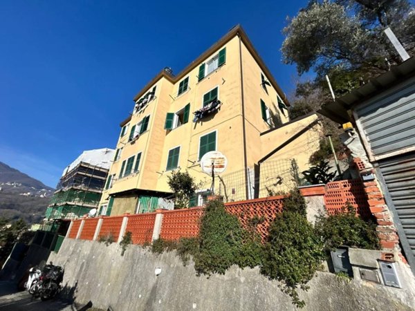 appartamento in vendita a Genova in zona Certosa
