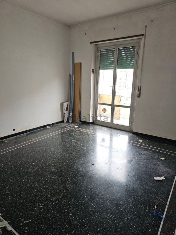 appartamento in vendita a Genova in zona Sampierdarena